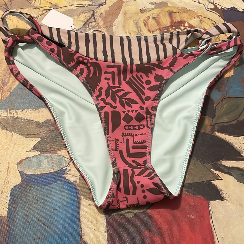 Bikini Bottom - Picture 5 of 8